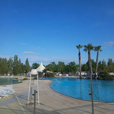 Mobilhome 8 Personnes 4 Etoiles - La Carabasse * Vias