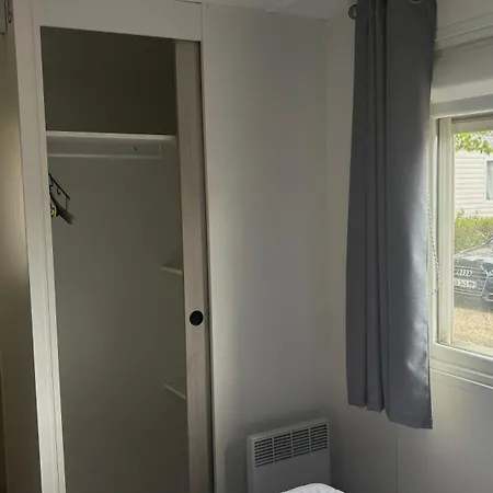 Κάμπινγκ Mobilhome 8 Personnes 4 Etoiles - La Carabasse